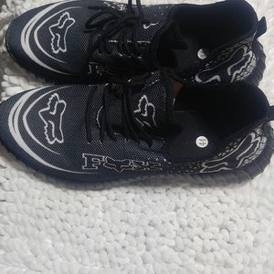 Mens tennis shoes